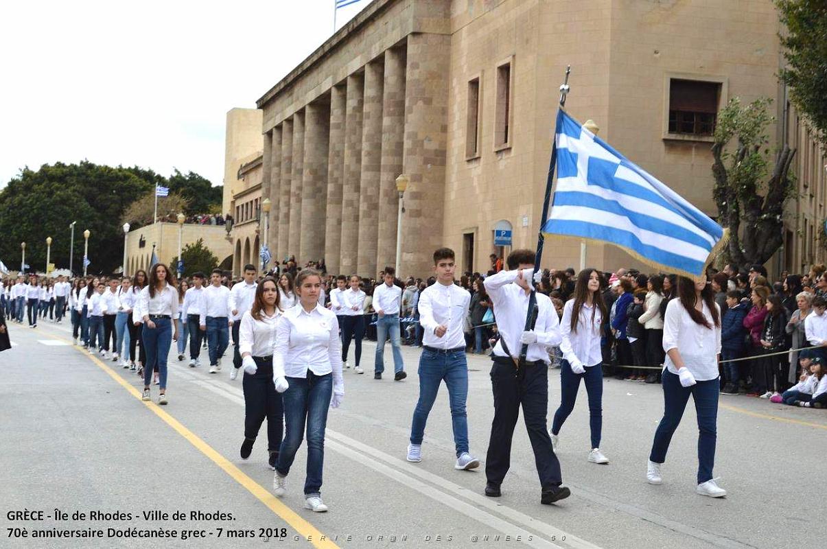 261- Rhodes- Defile Dodecanese grec.JPG